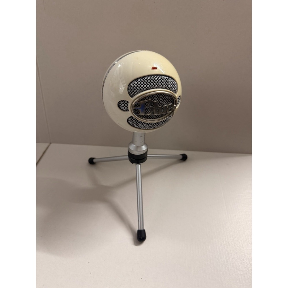 Blue Microphones Snowball USB Microphone (White) with Tripod Stand